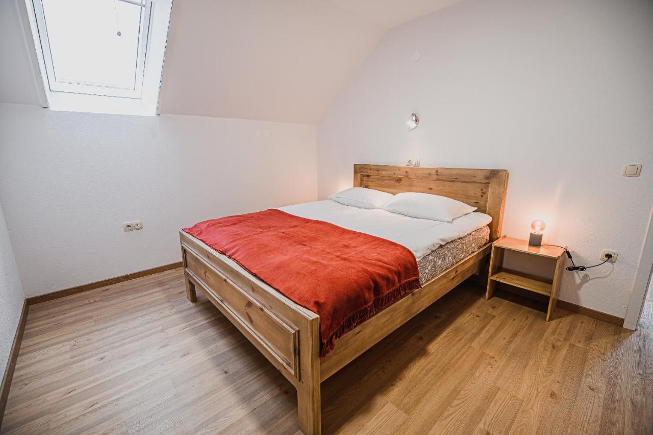 Mojcin Pisker Apartment House Крань Екстер'єр фото