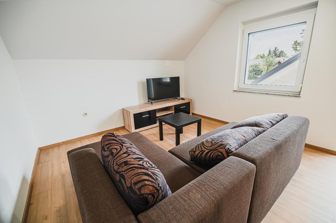 Mojcin Pisker Apartment House Крань Екстер'єр фото