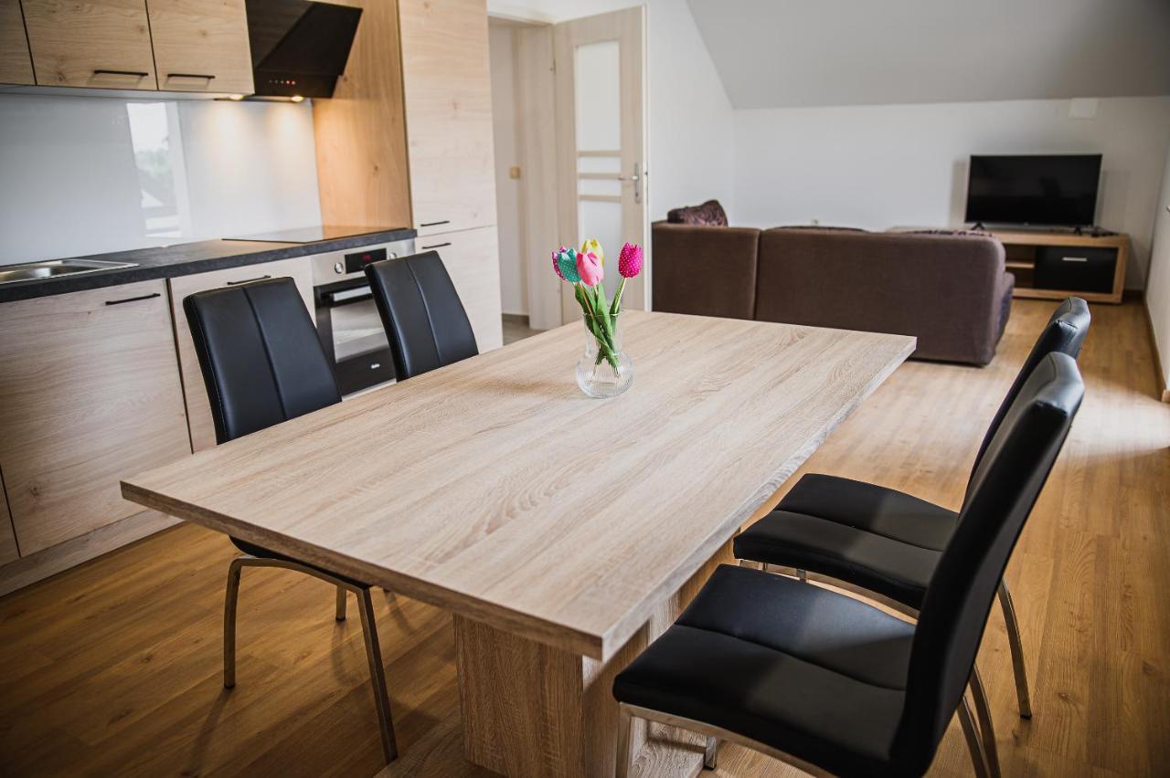 Mojcin Pisker Apartment House Крань Екстер'єр фото